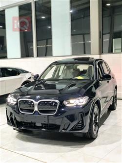 بی ئێم دەبڵیو iX3